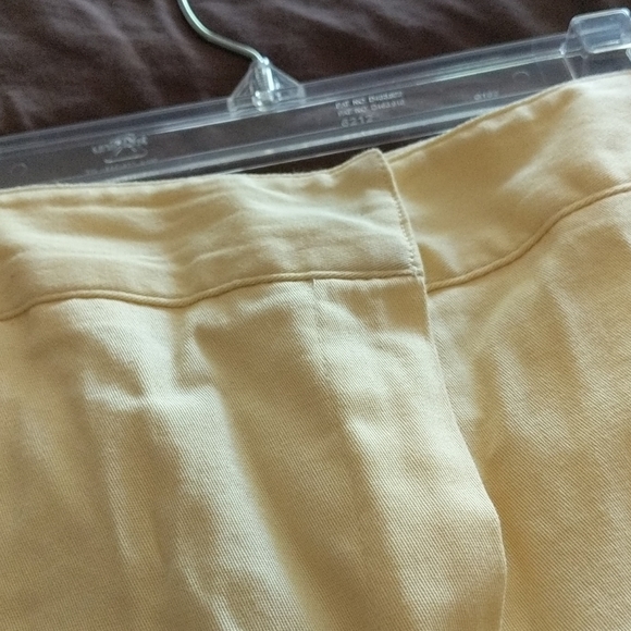 Briggs New York, yellow, size 12, Bermuda shorts - Picture 5 of 6